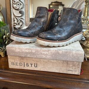 Bed Stu Lydyi - color black lux size 8.5